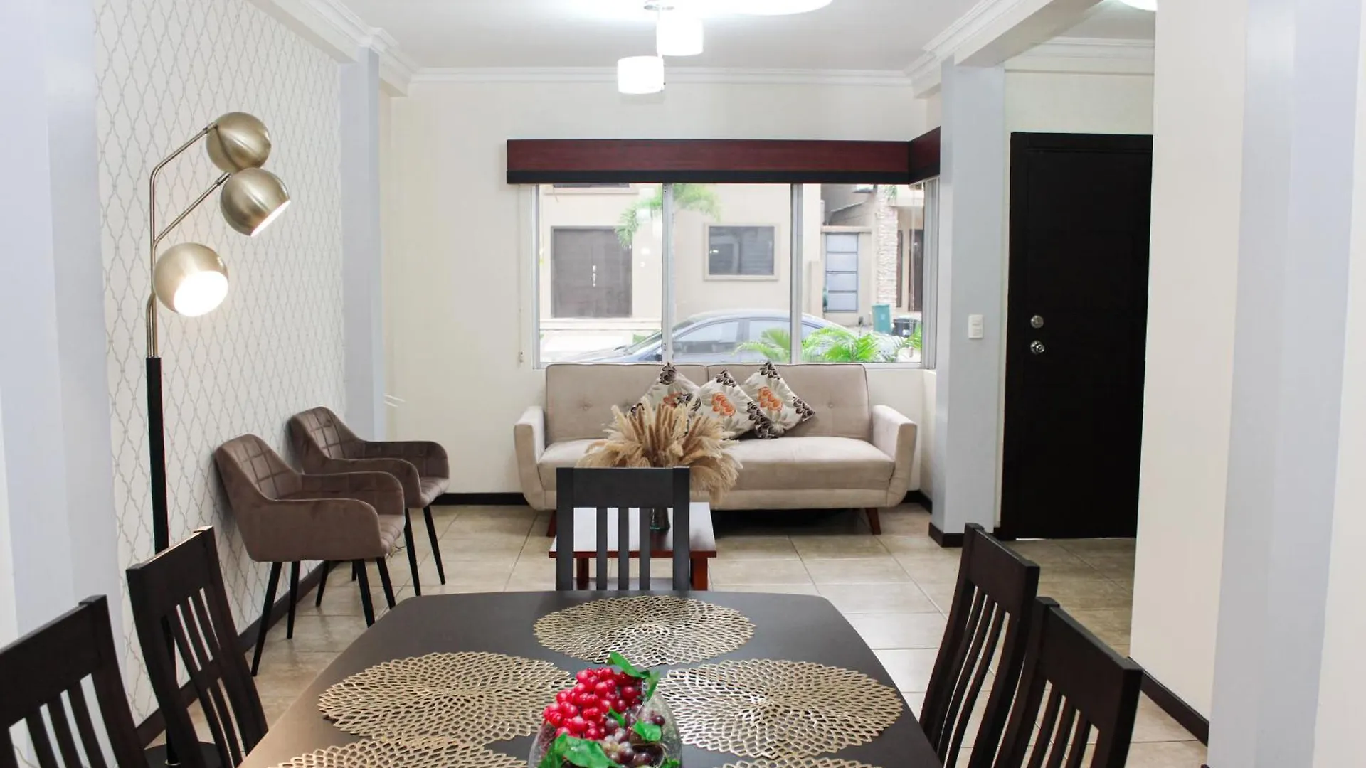 Piscina Privada, Bbq, En Casa Privada De 3 Habitaciones Γκουαγιακίλ Διαμέρισμα