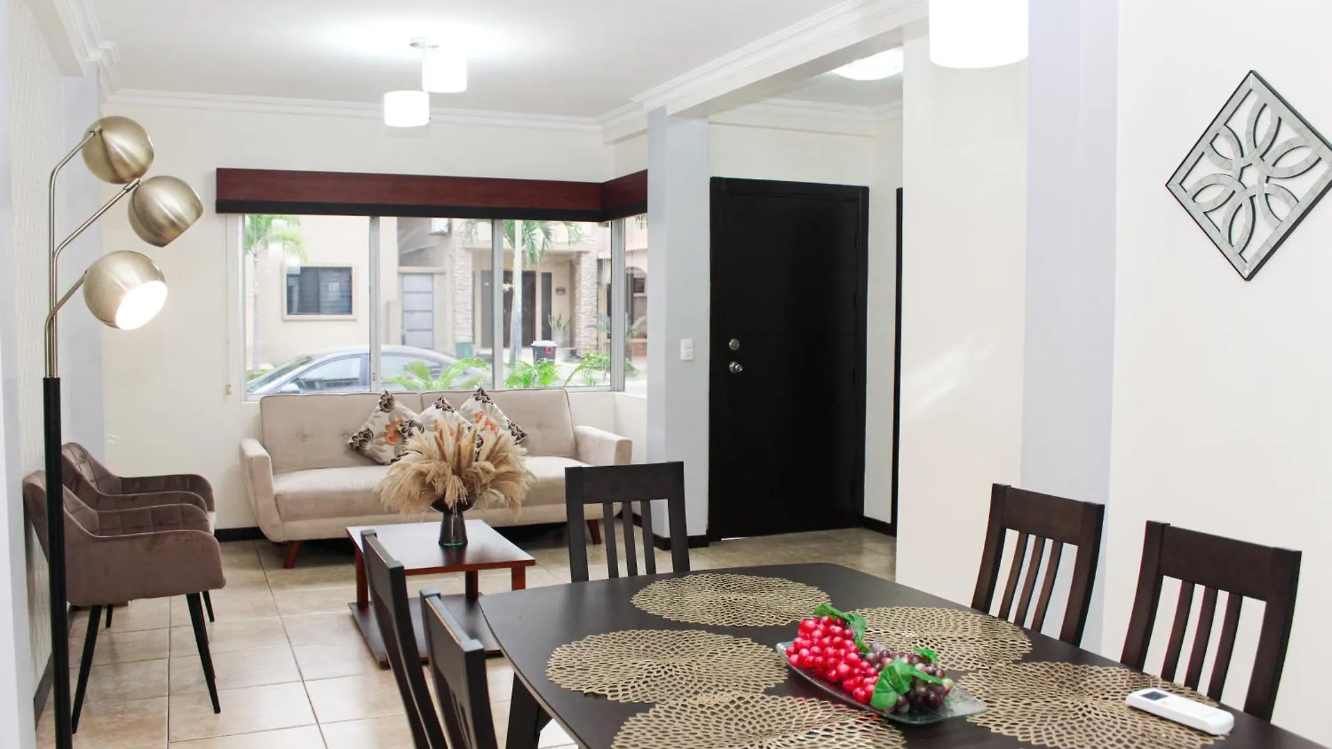 Διαμέρισμα Piscina Privada, Bbq, En Casa Privada De 3 Habitaciones Γκουαγιακίλ Ισημερινός