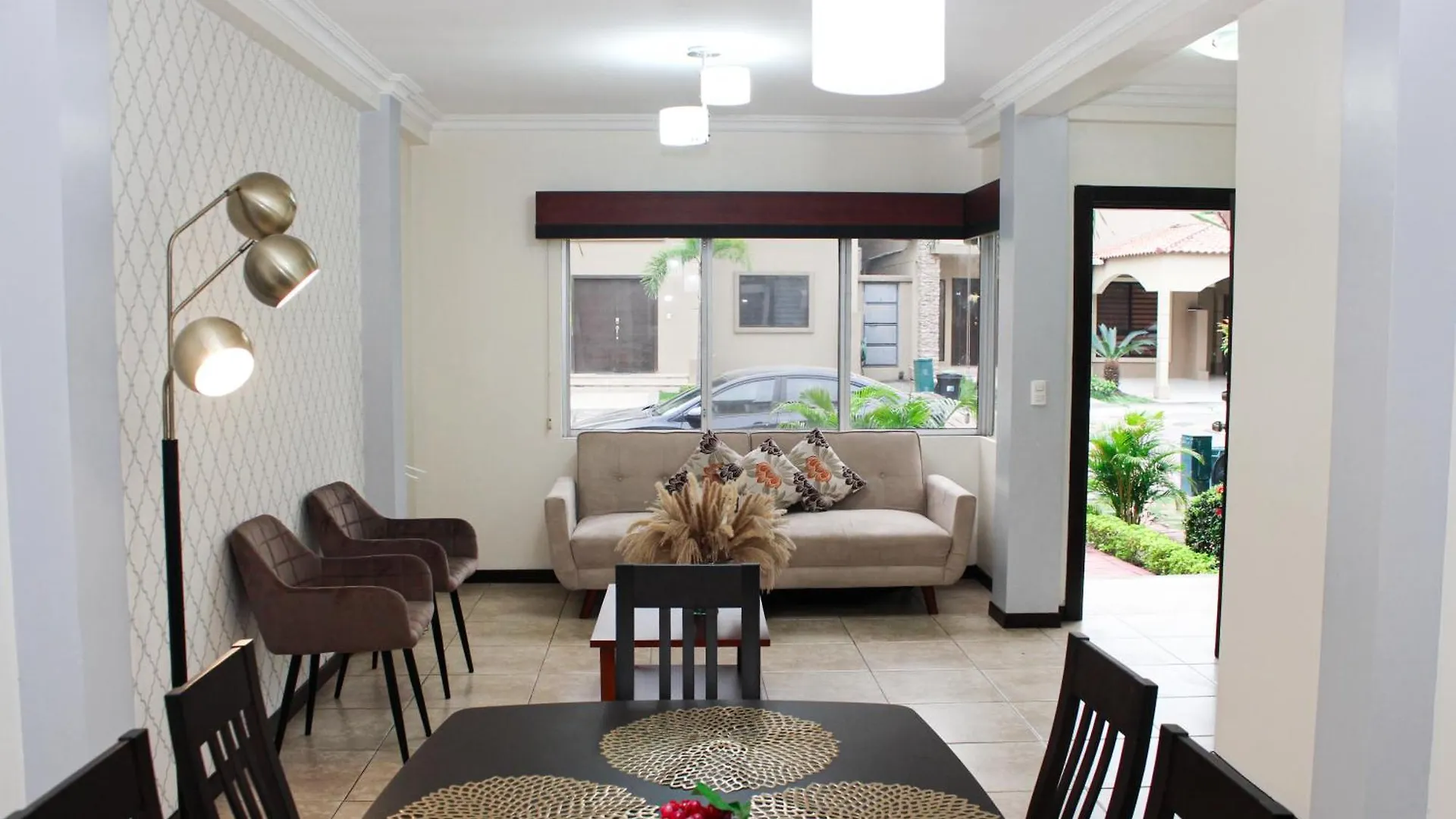Piscina Privada, Bbq, En Casa Privada De 3 Habitaciones Γκουαγιακίλ Ισημερινός