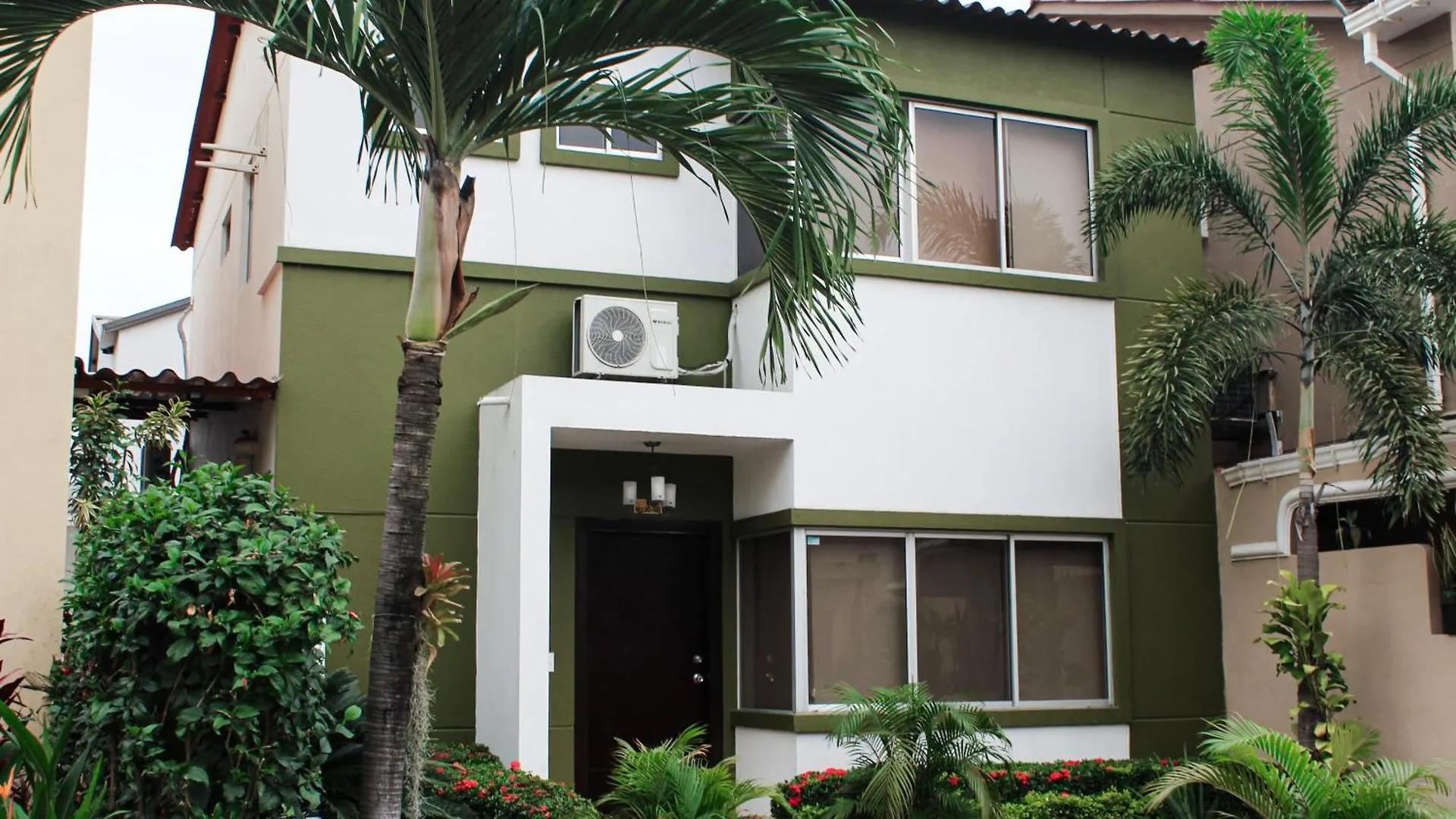 Piscina Privada, Bbq, En Casa Privada De 3 Habitaciones Γκουαγιακίλ Διαμέρισμα
