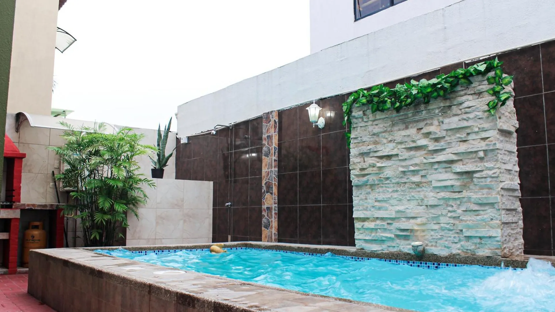 Piscina Privada, Bbq, En Casa Privada De 3 Habitaciones Γκουαγιακίλ
