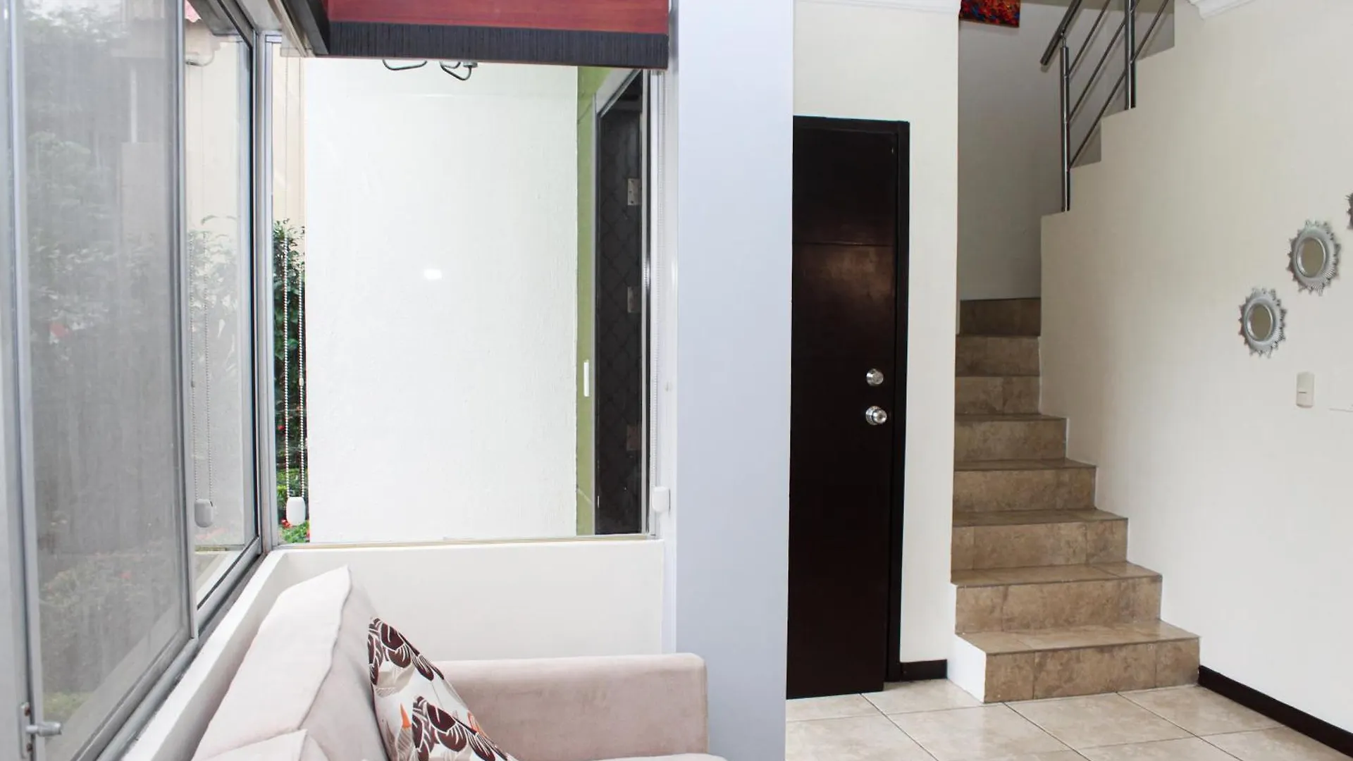 Διαμέρισμα Piscina Privada, Bbq, En Casa Privada De 3 Habitaciones Γκουαγιακίλ