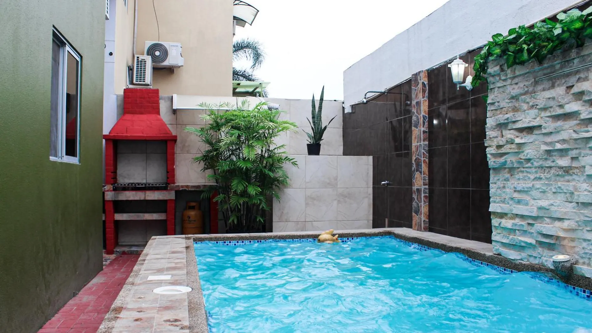 Piscina Privada, Bbq, En Casa Privada De 3 Habitaciones Γκουαγιακίλ